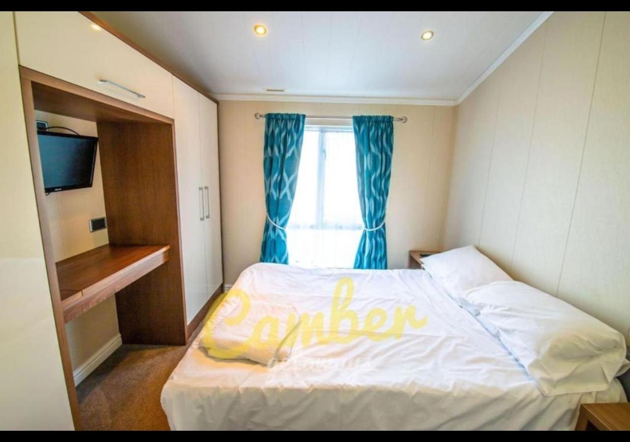 Mp768 - Camber Sands Holiday Park - Huge Lodge - Small Dog Friendly - Sleeps 8 Eksteriør bilde