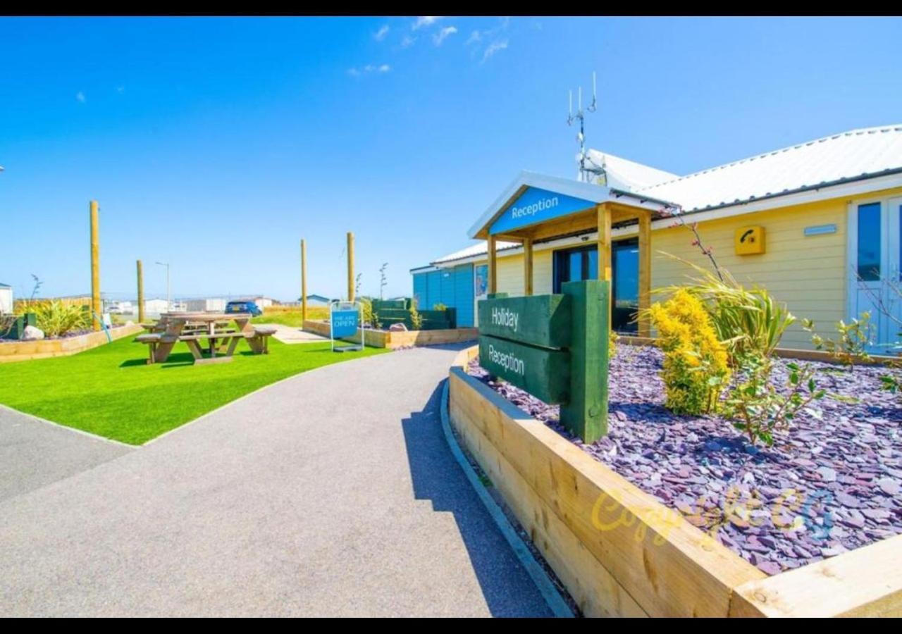 Mp768 - Camber Sands Holiday Park - Huge Lodge - Small Dog Friendly - Sleeps 8 Eksteriør bilde
