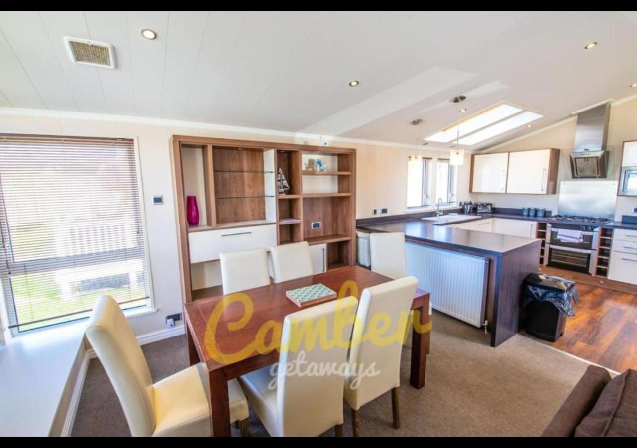 Mp768 - Camber Sands Holiday Park - Huge Lodge - Small Dog Friendly - Sleeps 8 Eksteriør bilde
